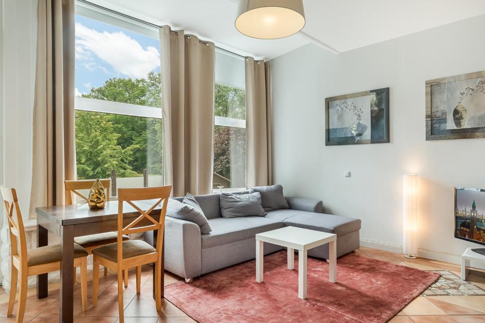 Ferienwohnung Am Schlosspark Γκλύξμπουργκ Εξωτερικό φωτογραφία